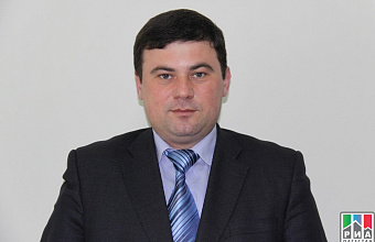  Dagestan minister of press and information Aznaur Adzhiev wins in the "Public open minister" nomination